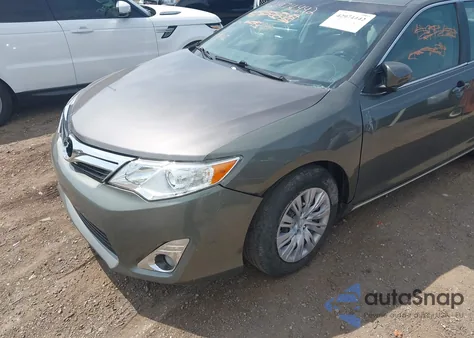 2013 Toyota Camry Le z USA, uszkodzony, nr VIN 4T1BF1FK8DU718850